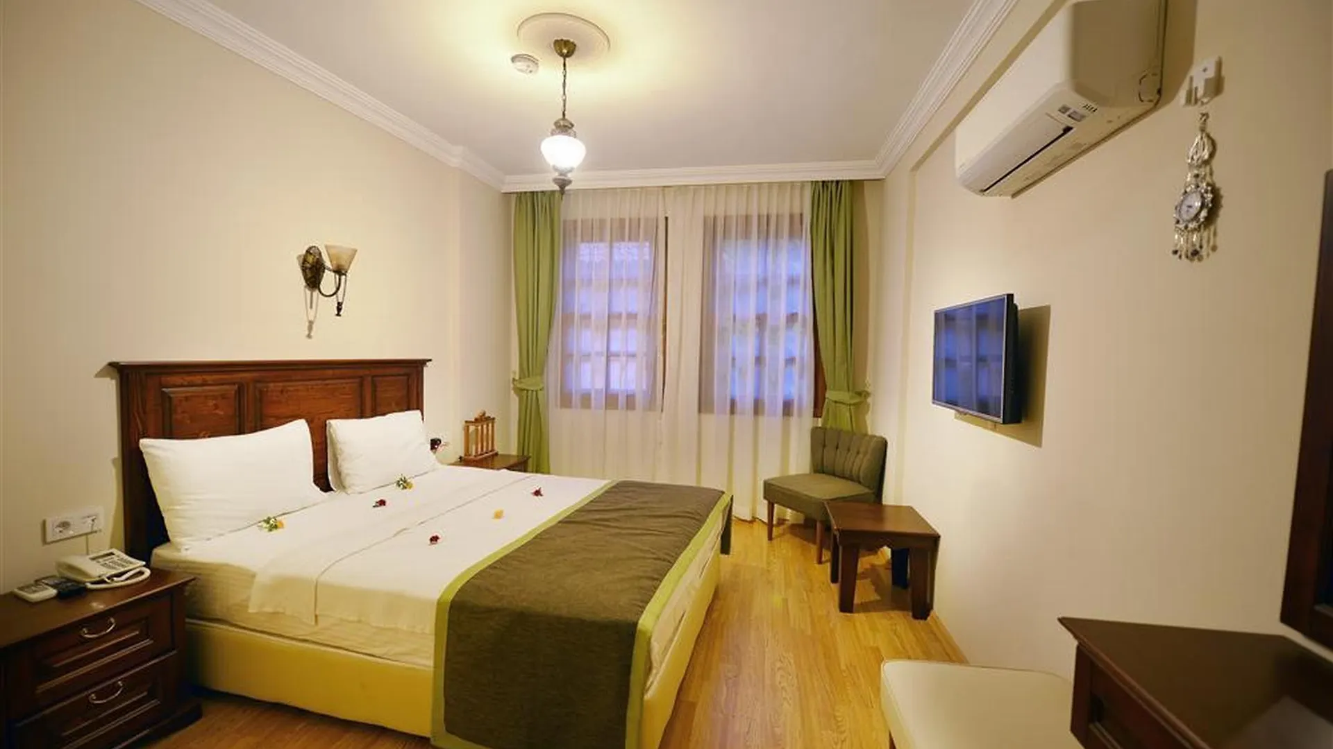 **  Hadrian Gate Hotel Antalya Türkiye