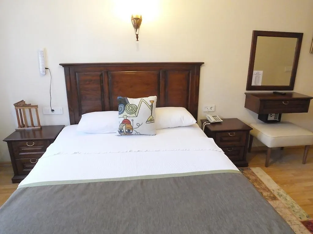 Hadrian Gate Hotel Antalya 2*,